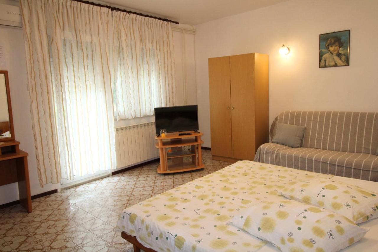 Apartment Valentina Ližnjan Exteriér fotografie